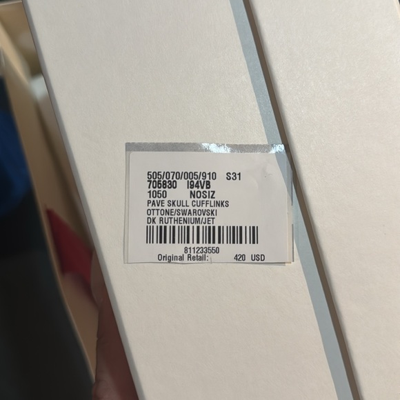 SOLD! Alexander McQueen Swarovski skull cuff links - Picture 5 of 5